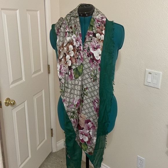 Gucci Logo and Floral scarf